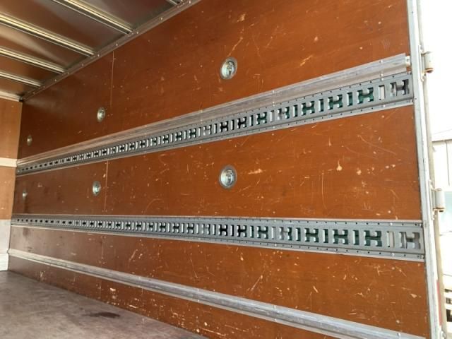 MITSUBISHI CANTER 2019 Image 31