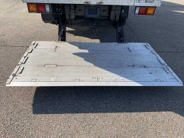 MITSUBISHI CANTER 2019 Image 31