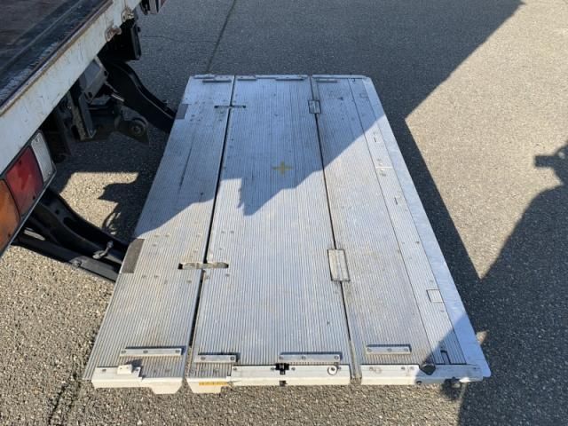 MITSUBISHI CANTER 2019 Image 31