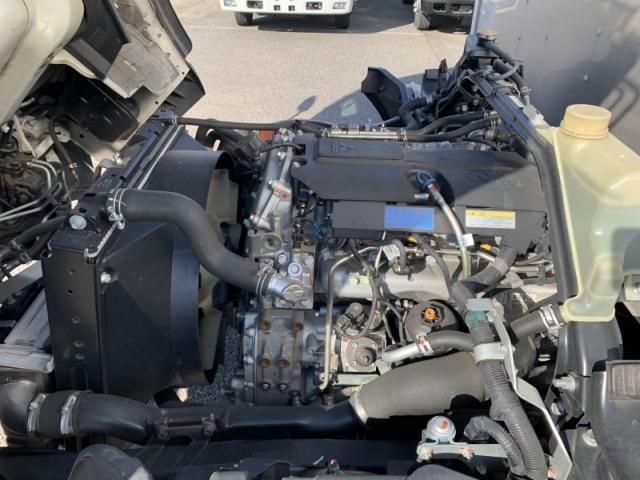 MITSUBISHI CANTER 2019 Image 31