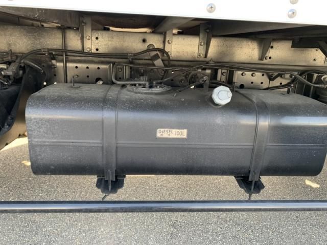 MITSUBISHI CANTER 2019 Image 31