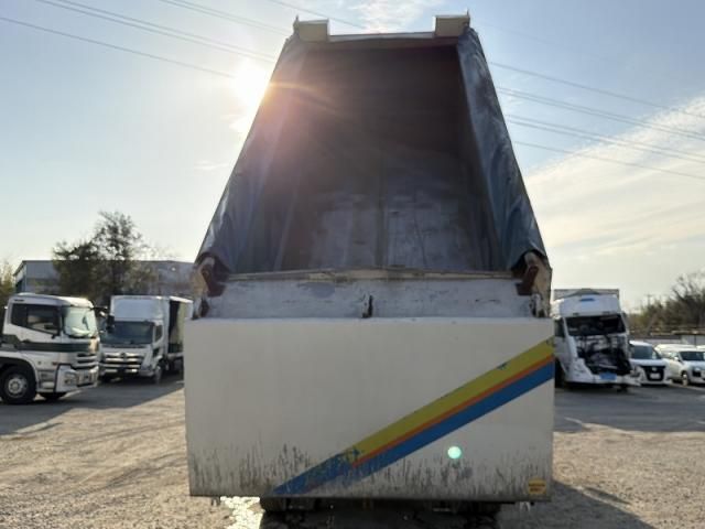 NISSAN DIESEL QUON 2012 Image 31