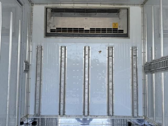 MITSUBISHI CANTER 2019 Image 31