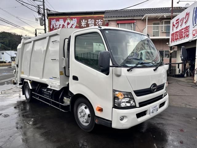 HINO DUTRO 2015 Image 31
