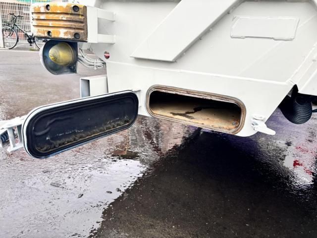 HINO DUTRO 2015 Image 31