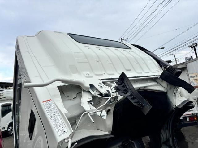 HINO DUTRO 2015 Image 31