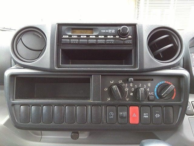 HINO DUTRO 2015 Image 31