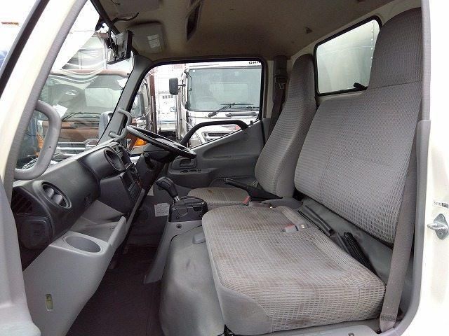 HINO DUTRO 2015 Image 31