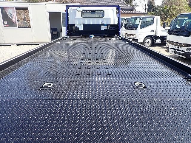 MITSUBISHI CANTER 2025 Image 31