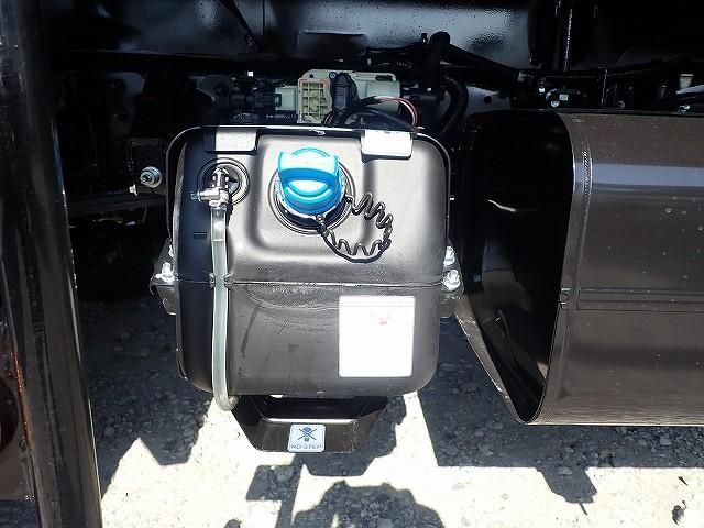 MITSUBISHI CANTER 2025 Image 31