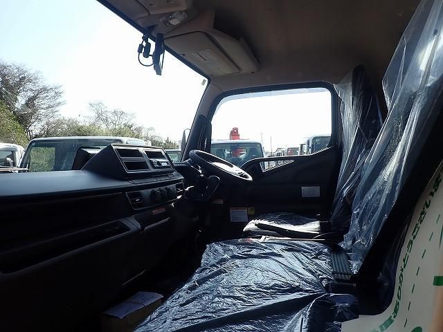 MITSUBISHI CANTER 2025 Image 31