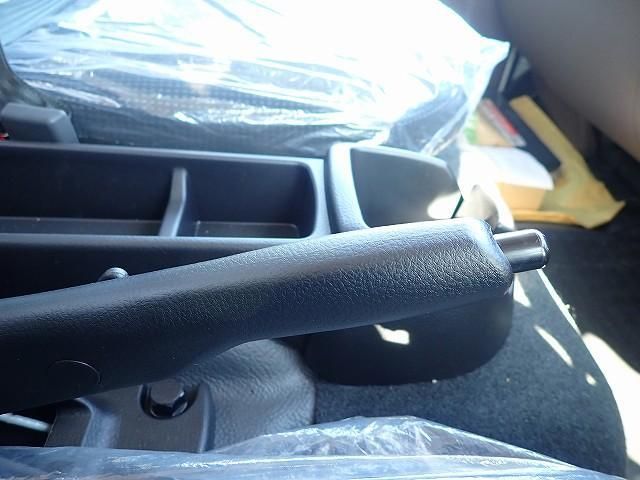 MITSUBISHI CANTER 2025 Image 31