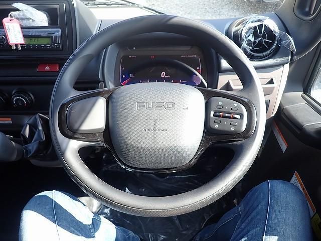 MITSUBISHI CANTER 2025 Image 31