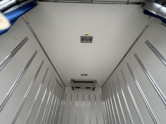 MITSUBISHI CANTER 2018 Image 31