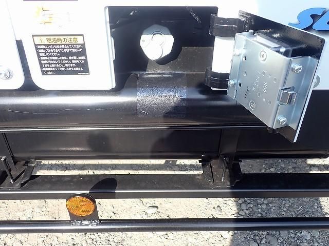 MITSUBISHI CANTER 2025 Image 31