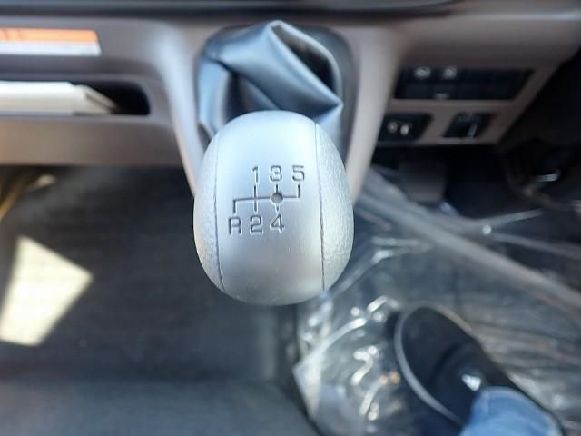 MITSUBISHI CANTER 2025 Image 31