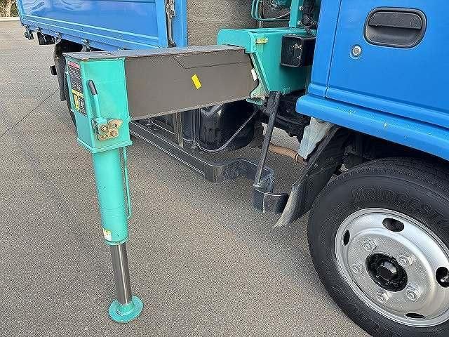 ISUZU ELF 2000 Image 31