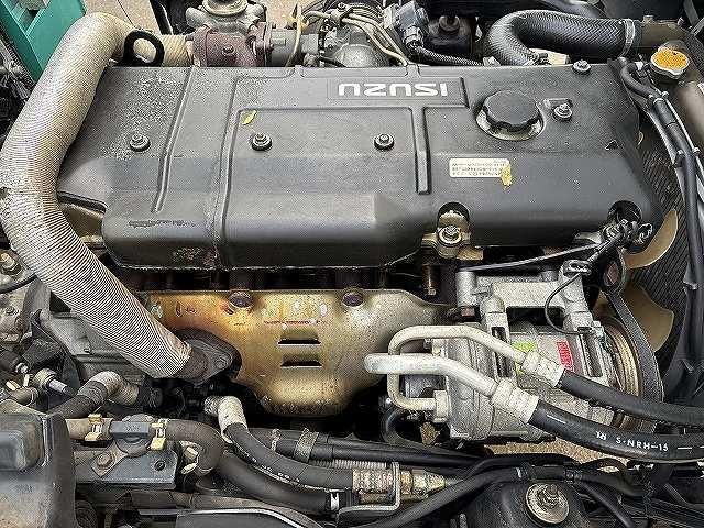 ISUZU ELF 2000 Image 31