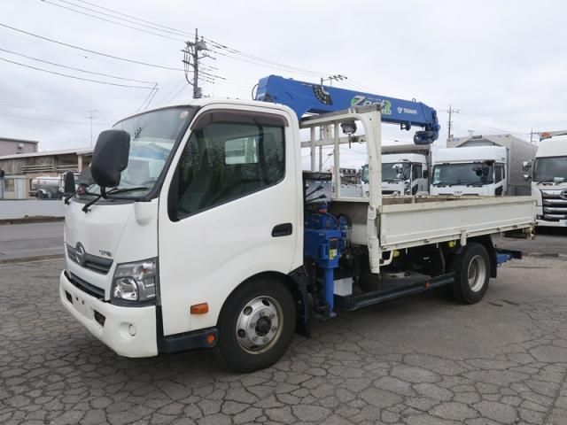 HINO DUTRO 2017 Image 31