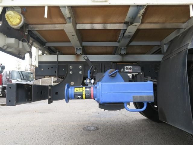 HINO DUTRO 2017 Image 31