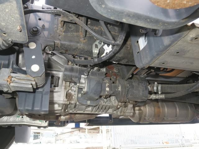 HINO DUTRO 2017 Image 31