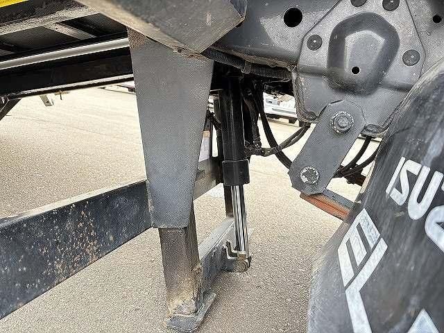 ISUZU ELF 2010 Image 31