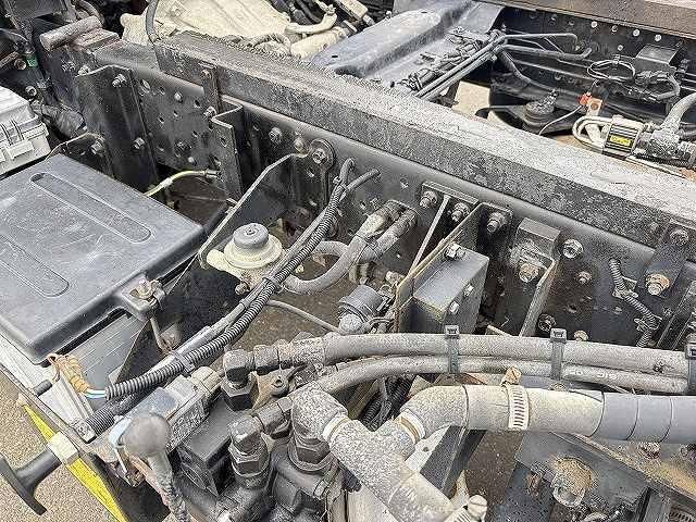 ISUZU ELF 2010 Image 31