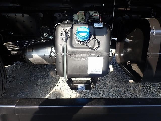 MITSUBISHI CANTER 2025 Image 31