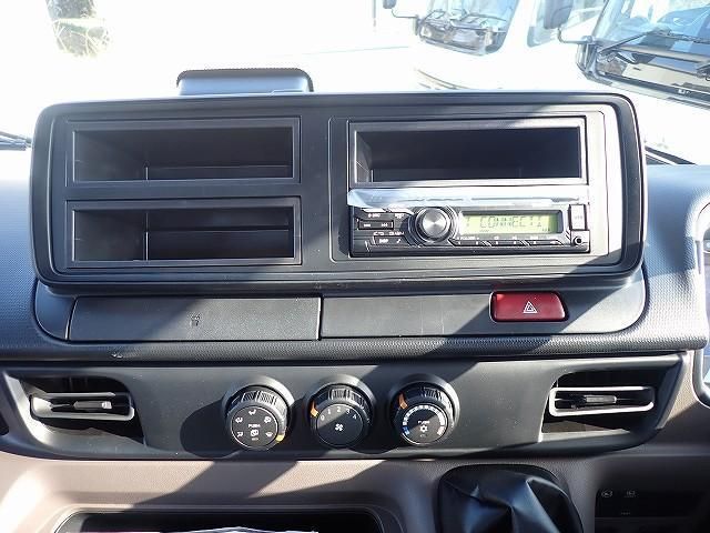 MITSUBISHI CANTER 2025 Image 31