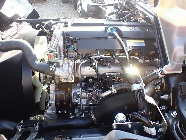 MITSUBISHI CANTER 2025 Image 31