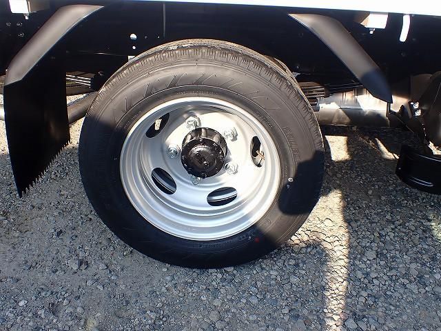 MITSUBISHI CANTER 2025 Image 31