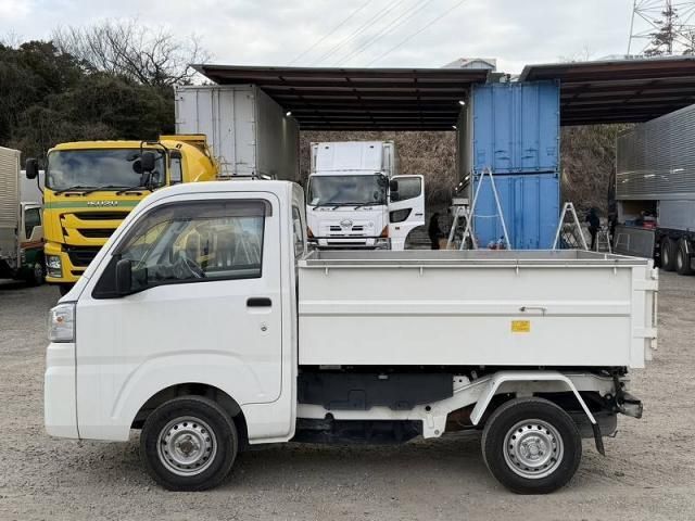 DAIHATSU HIJET 2021 Image 31