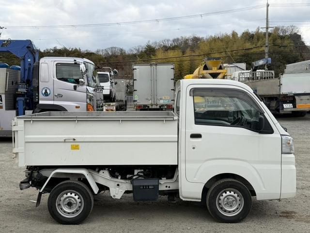DAIHATSU HIJET 2021 Image 31