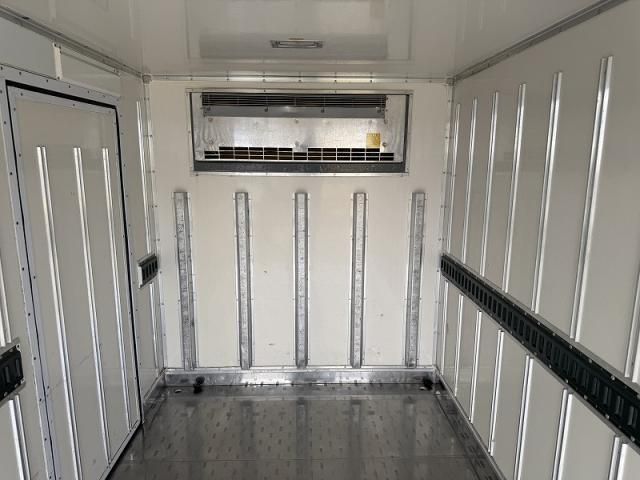 MITSUBISHI CANTER 2017 Image 31