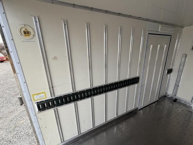 MITSUBISHI CANTER 2017 Image 31