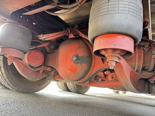 NISSAN DIESEL QUON 2011 Image 31