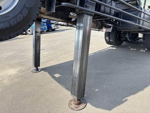 NISSAN DIESEL BIGTHUMB 1994 Image 31