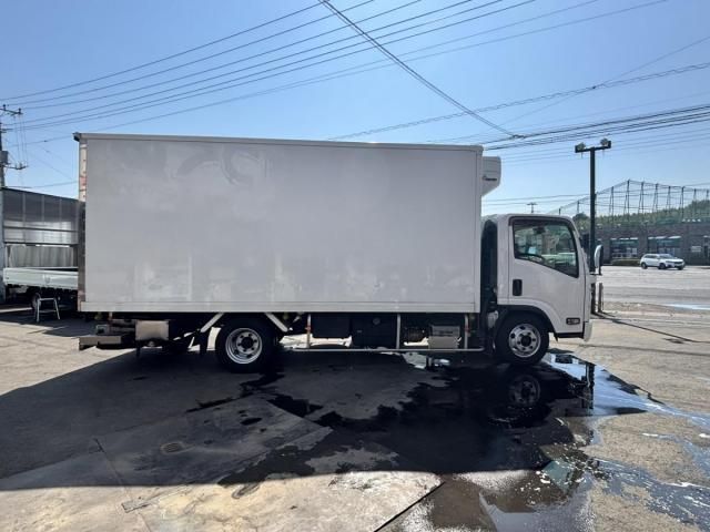 ISUZU ELF 2019 Image 31