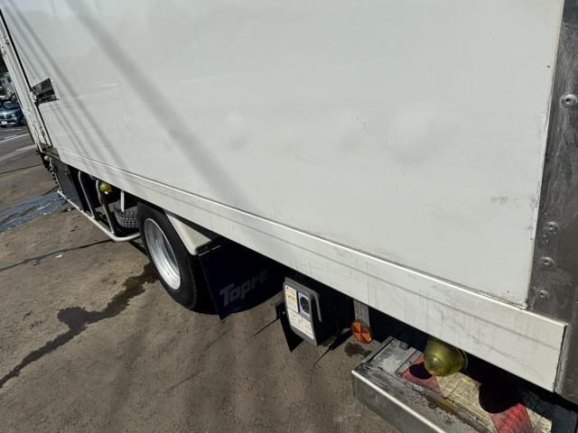 ISUZU ELF 2019 Image 31