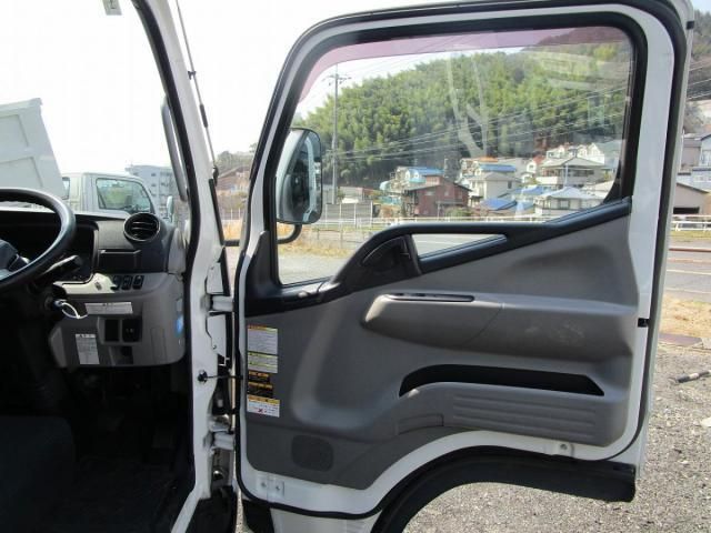 MITSUBISHI CANTER 2016 Image 31
