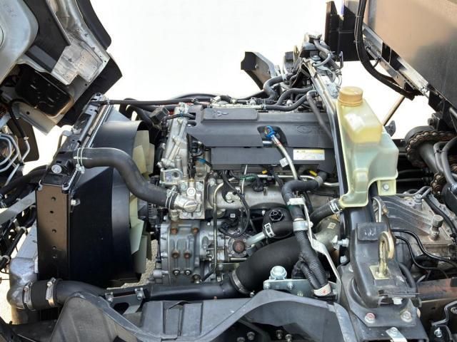 MITSUBISHI CANTER 2023 Image 31