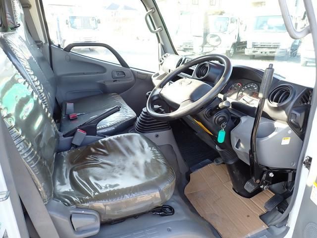 HINO DUTRO 2012 Image 31