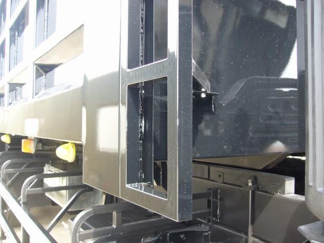 HINO PROFIA 2015 Image 31