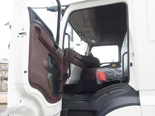 HINO PROFIA 2025 Image 31