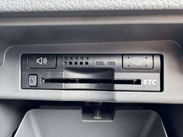 TOYOTA VOXY 2009 Image 31