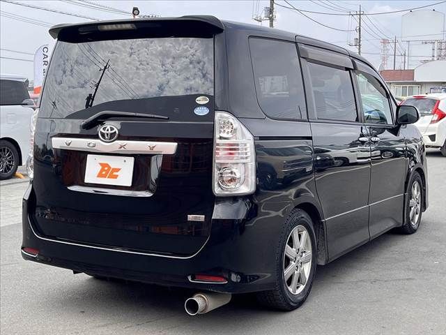 TOYOTA VOXY 2009 Image 31
