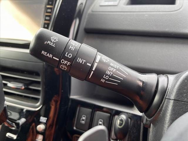 TOYOTA VOXY 2009 Image 31