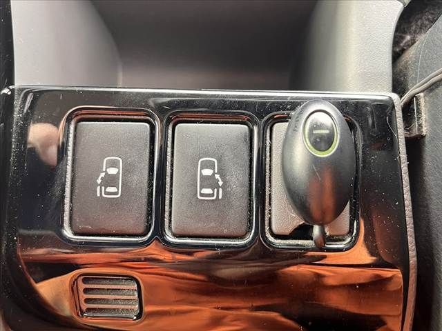 TOYOTA VOXY 2009 Image 31