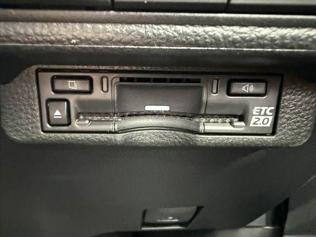 TOYOTA COROLLA TOURING HYBR 2023 Image 31