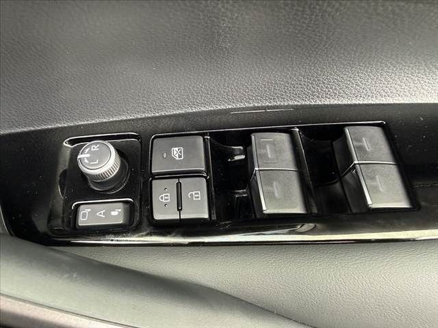 TOYOTA COROLLA TOURING HYBR 2023 Image 31